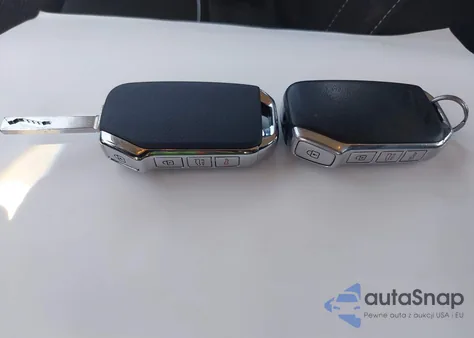 2019 Kia Forte Lxs z USA, uszkodzony, nr VIN 3KPF24AD3KE060393